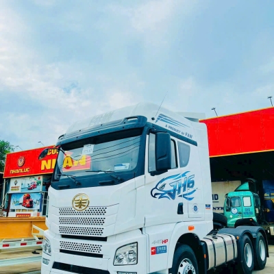 Đầu Kéo FAW JH6 445HP
